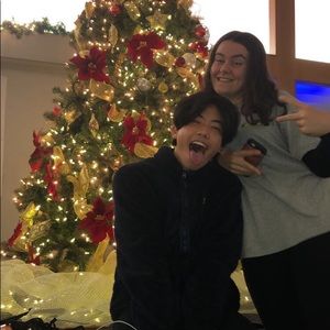 Meet your Posher, Yik fung